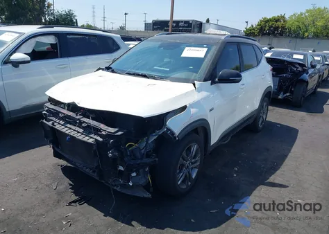 2021 Kia Seltos S z USA, uszkodzony, nr VIN KNDEUCAAXM7186453